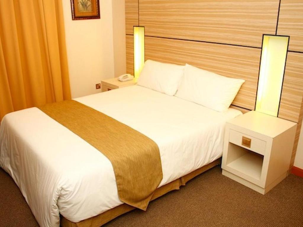 Grand Medallion Hotel Kuching Eksteriør bilde