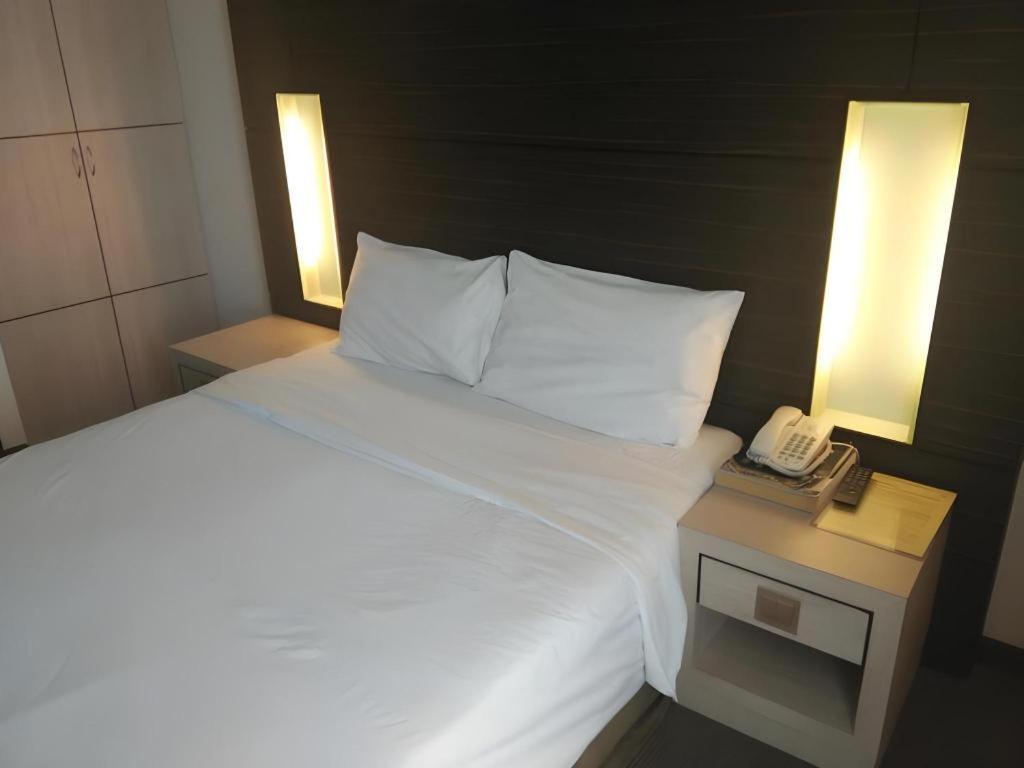 Grand Medallion Hotel Kuching Eksteriør bilde