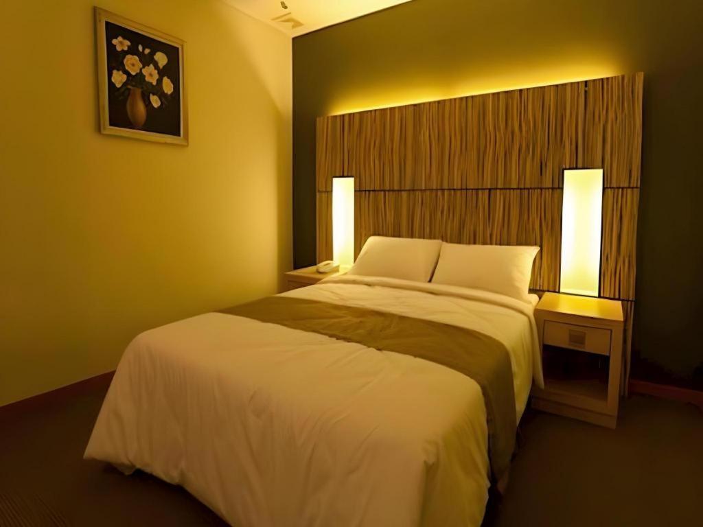 Grand Medallion Hotel Kuching Eksteriør bilde
