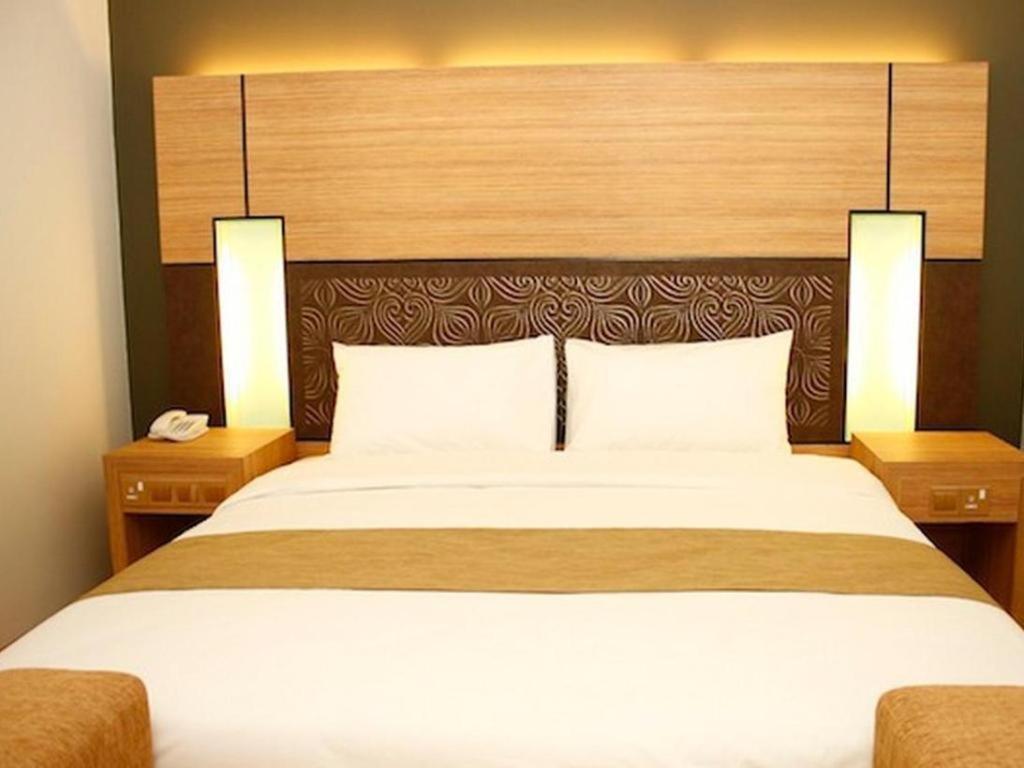 Grand Medallion Hotel Kuching Eksteriør bilde