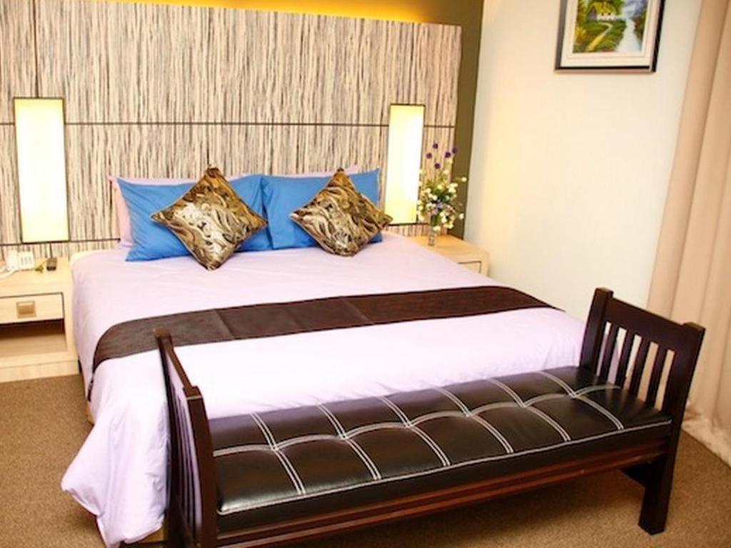 Grand Medallion Hotel Kuching Eksteriør bilde